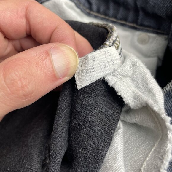 Vintage Levi's 575 Jeans— Made in 1980’s Rare Black Tab Straight Mens’s 30x30 - Picture 6 of 12